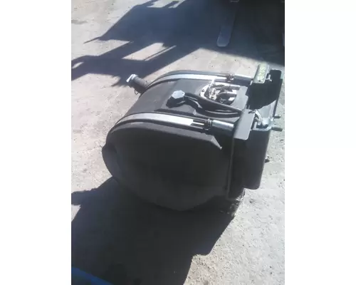 PETERBILT 384 DEF TANK