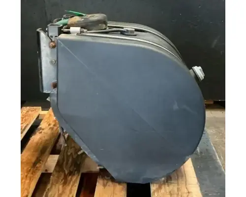 PETERBILT 384 DEF Tank