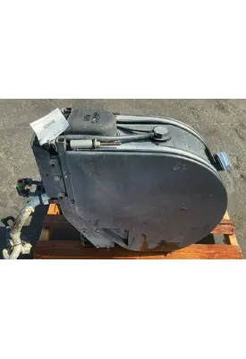 PETERBILT 384 DEF Tank