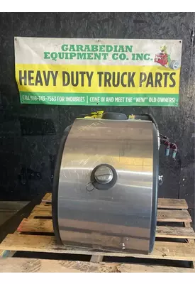 PETERBILT 384 DEF Tank