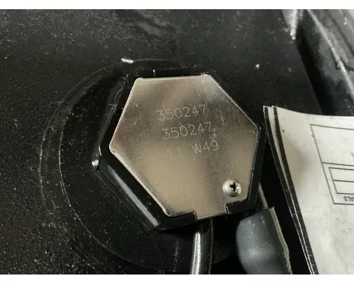 PETERBILT 384 DEF Tank