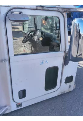 PETERBILT 384 DOOR ASSEMBLY, FRONT