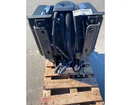 PETERBILT 384 DPF (Diesel Particulate Filter)