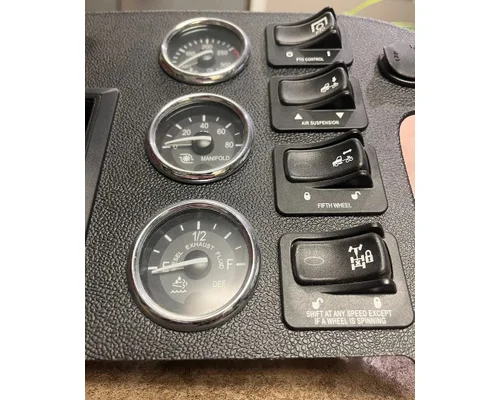 PETERBILT 384 Dash Panel