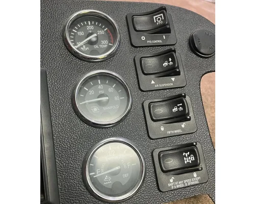 PETERBILT 384 Dash Panel