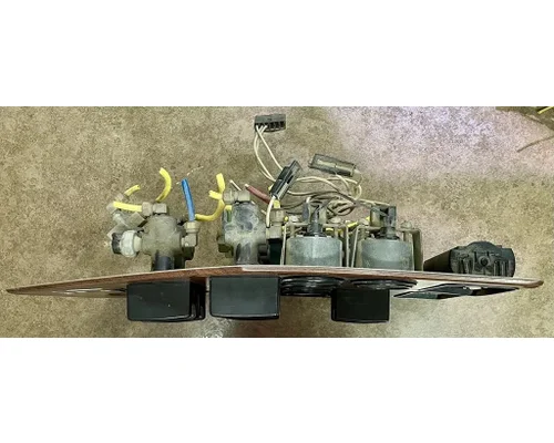 PETERBILT 384 Dash Panel