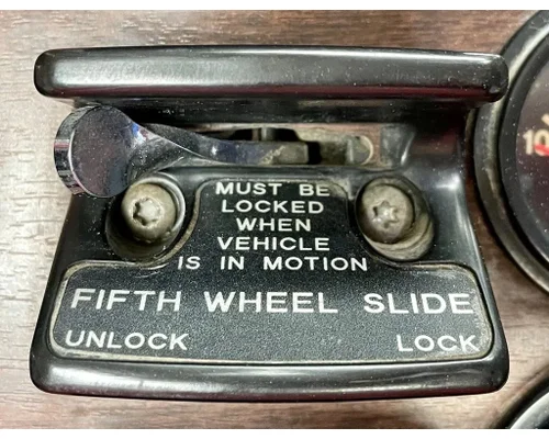 PETERBILT 384 Dash Panel