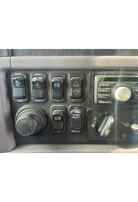 PETERBILT 384 Dash/Console Switch