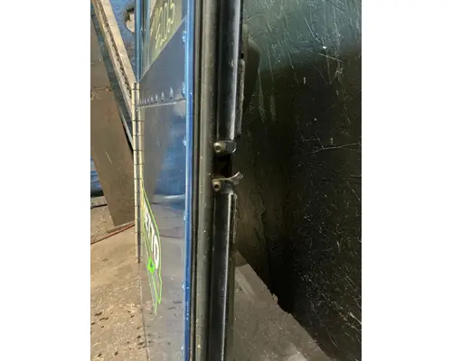PETERBILT 384 Door Assembly, Front