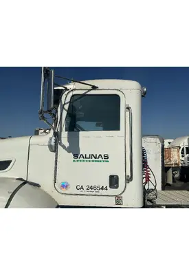 PETERBILT 384 Door Assembly, Front