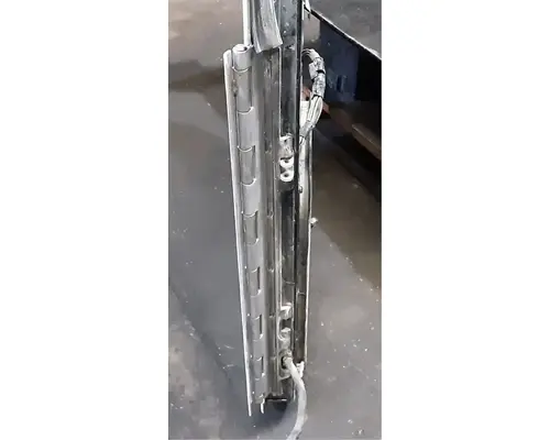 PETERBILT 384 Door Assembly, Front