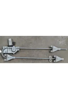 PETERBILT 384 Door Window Regulator, Front