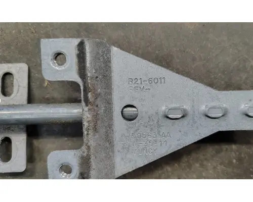 PETERBILT 384 Door Window Regulator, Front