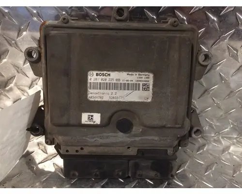 PETERBILT 384 ECM (EGR Maintenance Reminder)