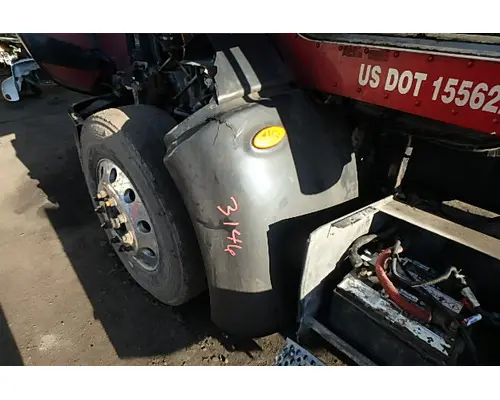PETERBILT 384 Fender Extension