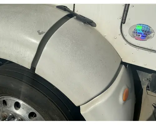 PETERBILT 384 Fender Extension