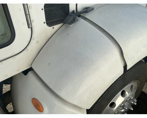 PETERBILT 384 Fender Extension
