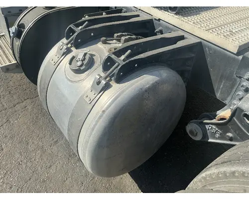 PETERBILT 384 Fuel Tank