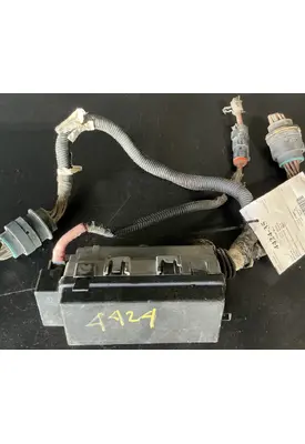PETERBILT 384 Fuse Box