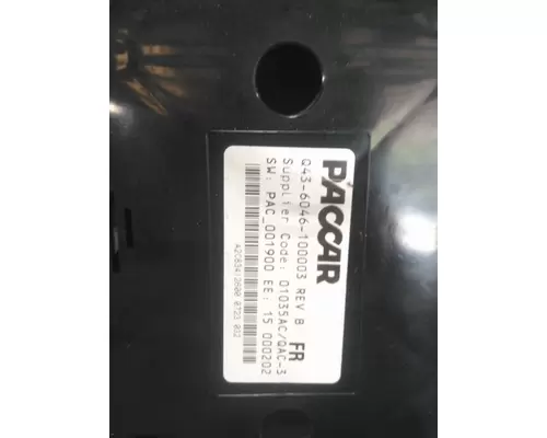 PETERBILT 384 GAUGE CLUSTER