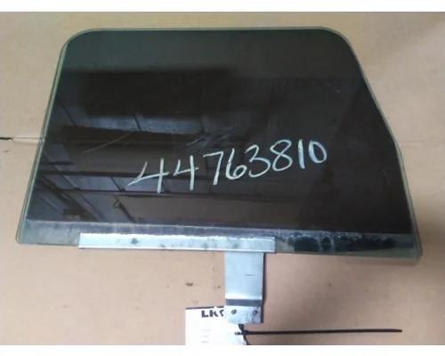 PETERBILT 384 GLASS, DOOR, FRONT