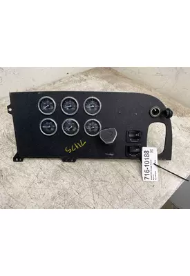 PETERBILT 384 Gauge Panel