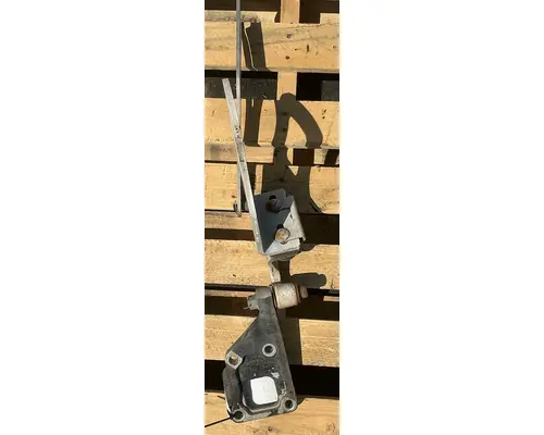 PETERBILT 384 Hood Hinge
