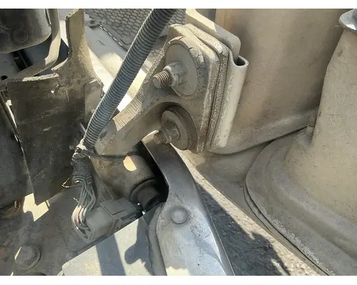 PETERBILT 384 Hood Hinge