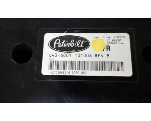 PETERBILT 384 Instrument Cluster