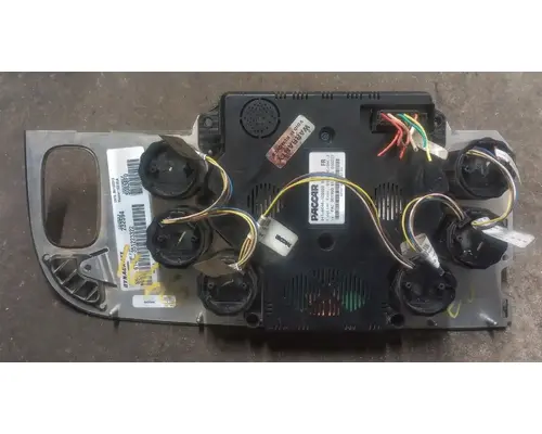 PETERBILT 384 Instrument Cluster