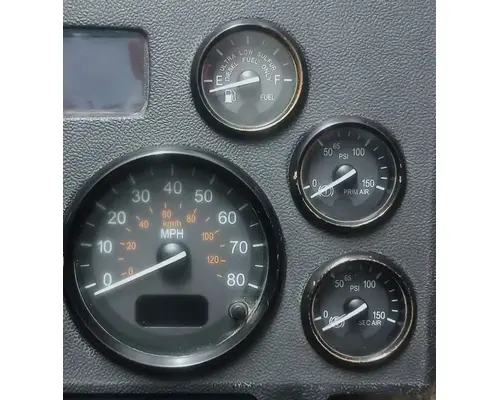 PETERBILT 384 Instrument Cluster