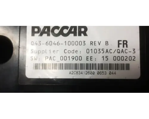 PETERBILT 384 Instrument Cluster