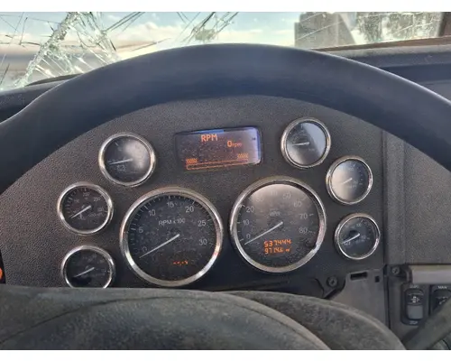 PETERBILT 384 Instrument Cluster