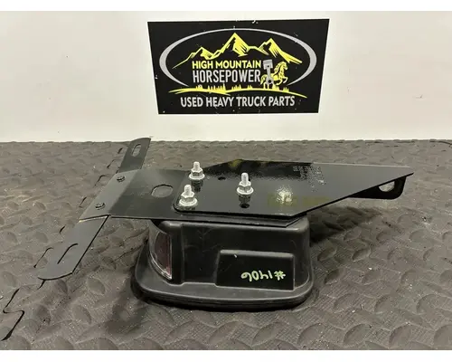 PETERBILT 384 Lamp stop tail turn