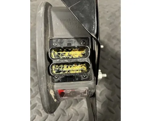 PETERBILT 384 Lamp stop tail turn