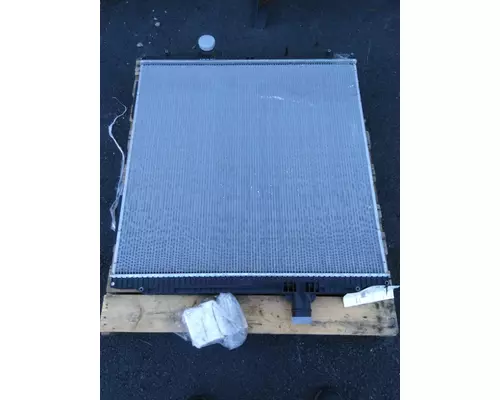 PETERBILT 384 RADIATOR ASSEMBLY