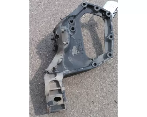 PETERBILT 384 SPRING HANGER