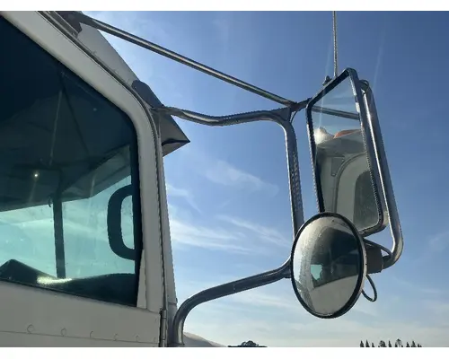 PETERBILT 384 Side View Mirror