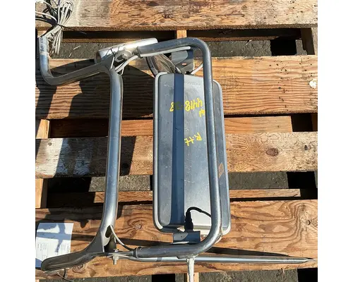 PETERBILT 384 Side View Mirror