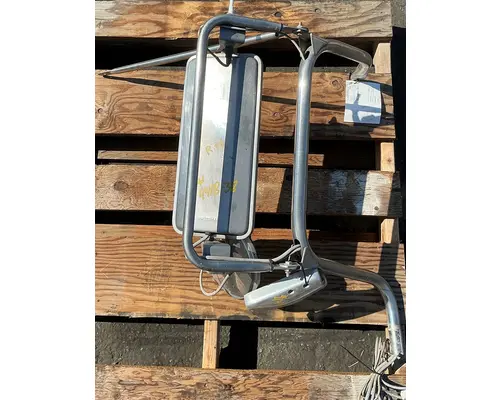 PETERBILT 384 Side View Mirror