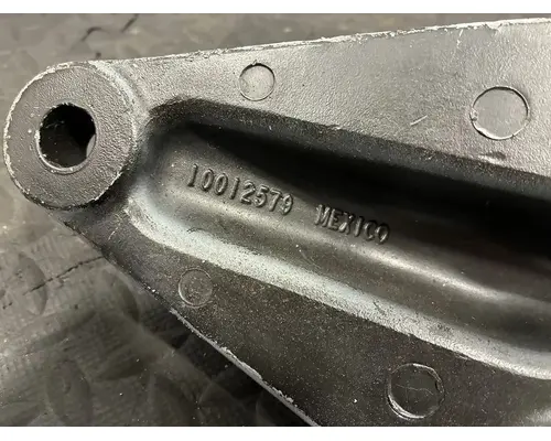 PETERBILT 384 Spring Hanger