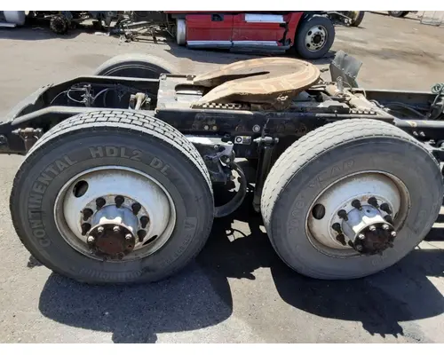 PETERBILT 384 Tandem Cutoffs