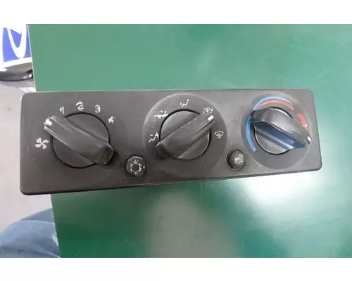 PETERBILT 384 Temperature Control