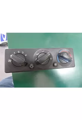 PETERBILT 384 Temperature Control