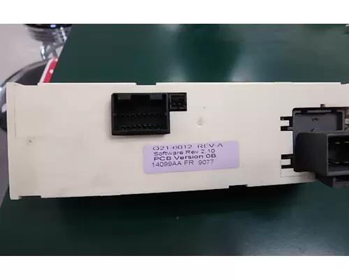 PETERBILT 384 Temperature Control