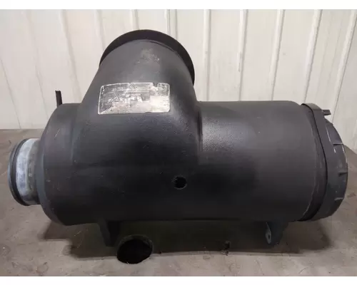 PETERBILT 385 AIR CLEANER
