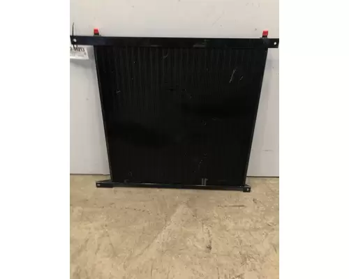 PETERBILT 385 Air Conditioner Condenser