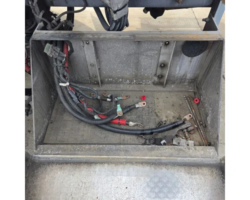 PETERBILT 385 Battery Box