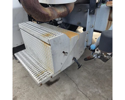 PETERBILT 385 Battery Box