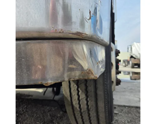 PETERBILT 385 Bumper Assembly, Front